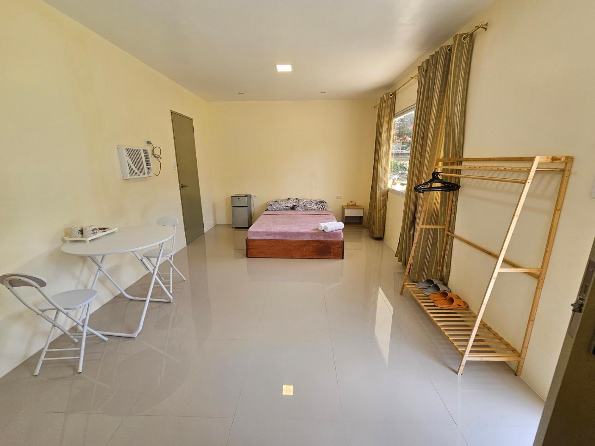 Summer Room B Dumaguete City Room photo